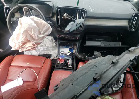 2020 Volvo Xc40 T5 Inscription z USA, uszkodzony, nr VIN YV4162UL5L2289286